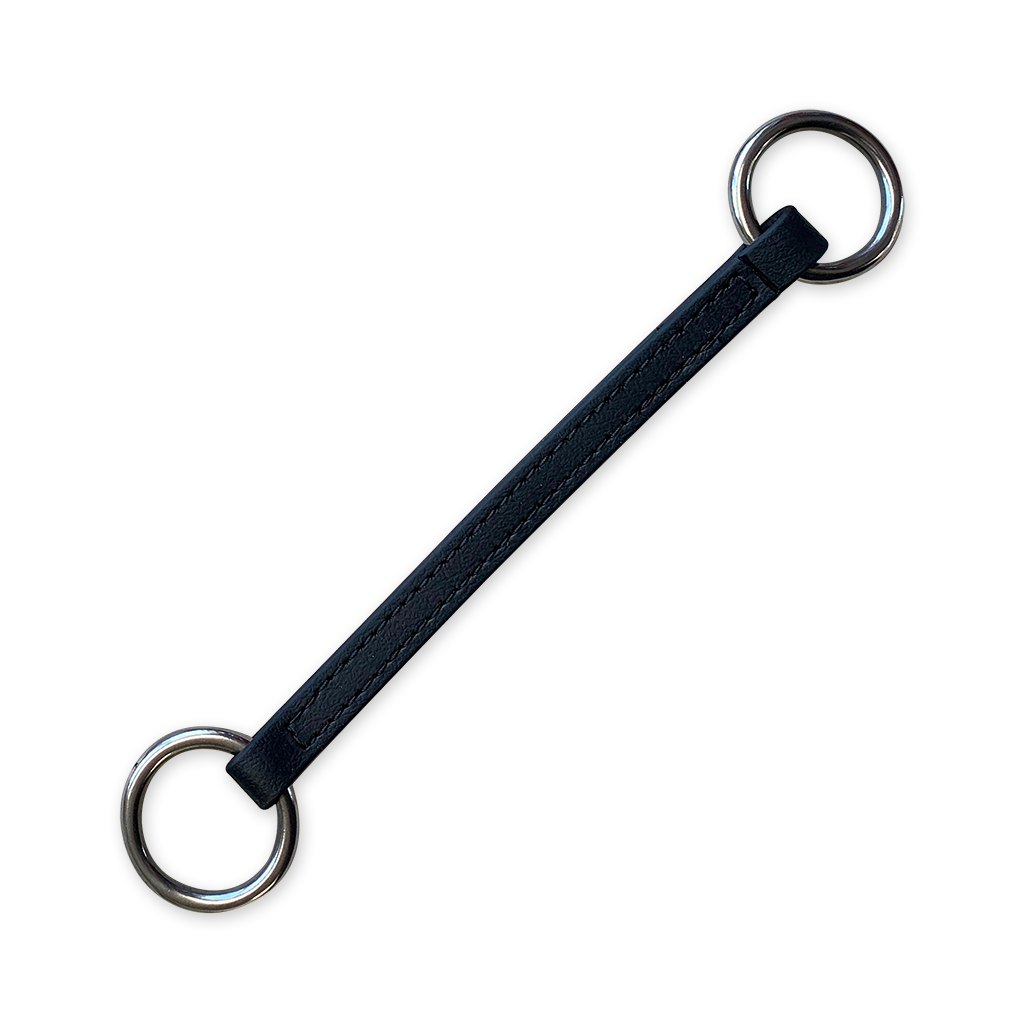 Martingale top chain hardware